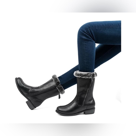 Women’s Black Boots - Picture 5 of 6